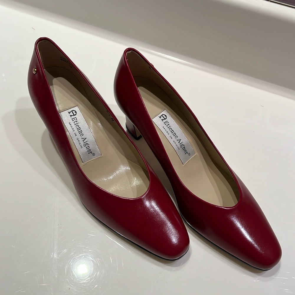 Classic Etienne Aigner Shoes